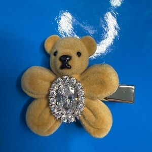 YVMIN SMALL PARADISE / FLOCKED BEAR GEMSTONE FLOWER HAIR CLIP